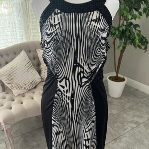 bebe Black and White Patterned Midi Dress